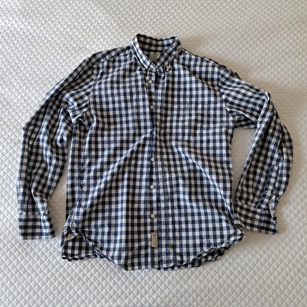 J. Crew Shirt Mens Medium Blue Long Sleeve Classic Secret Wash Button Down